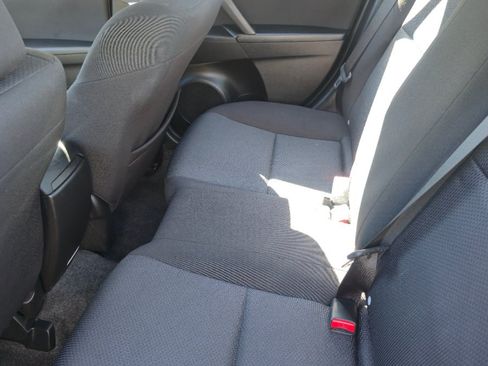 Used 2011 MAZDA MAZDA3 i Sport FWD image 7