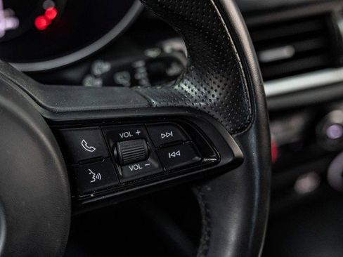 Used 2021 Alfa Romeo Stelvio Sprint w/ Nero Edizione image 12