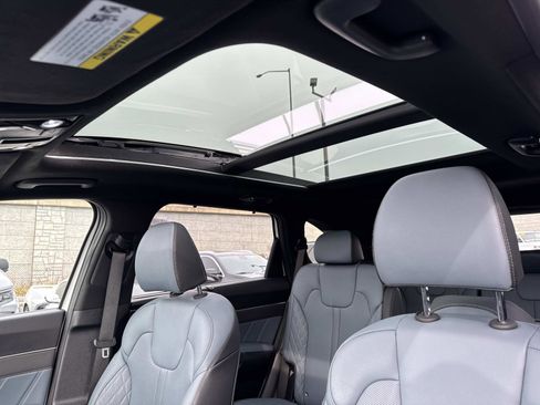 Used 2025 Kia Sorento SX Prestige image 20