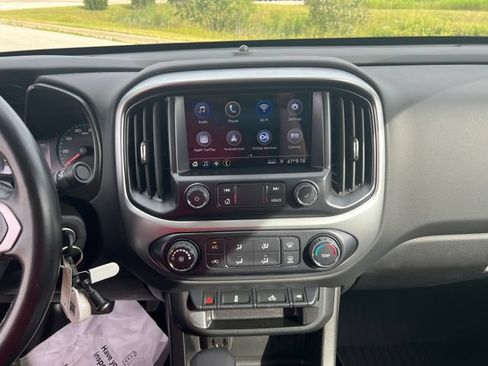 Used 2022 Chevrolet Colorado LT w/ LT Convenience Package AWD/4WD image 20