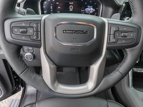 New 2026 GMC Sierra 1500 Denali w/ Denali Reserve Package AWD/4WD image 17