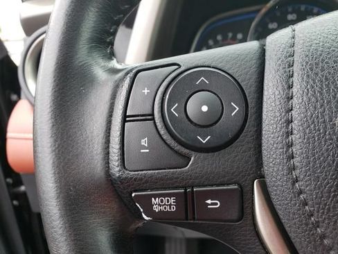 Used 2013 Toyota RAV4 Limited AWD/4WD image 21