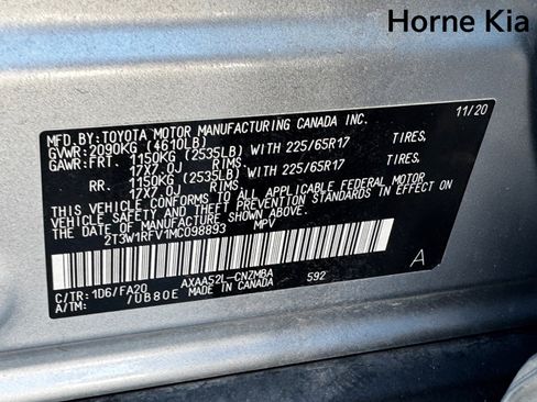 Used 2021 Toyota RAV4 XLE w/ Convenience Package image 30