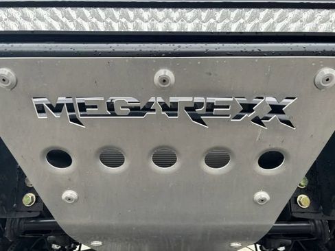 Used 2022 Ford F250 Lariat w/ Lariat Ultimate Package AWD/4WD image 8