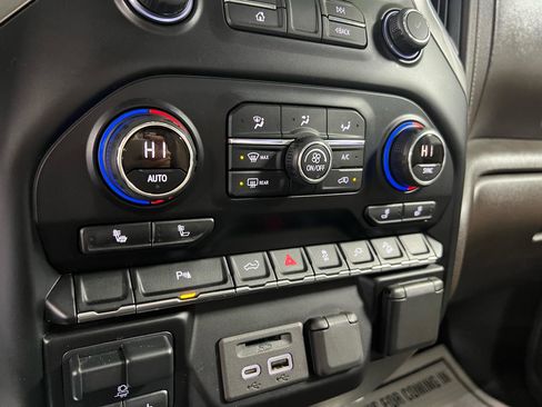 Used 2020 Chevrolet Silverado 2500 LT w/ All Star Edition image 29