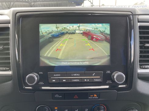 Used 2023 Nissan Frontier SV w/ Graphics Package RWD image 25