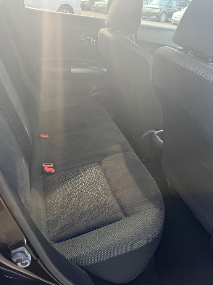 Used 2015 Nissan Juke SV AWD/4WD image 14