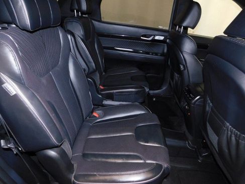 Used 2023 Hyundai Palisade Calligraphy image 17