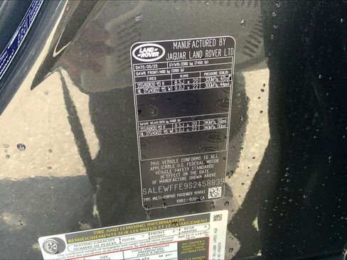 New 2025 Land Rover Defender 130 V8 image 18