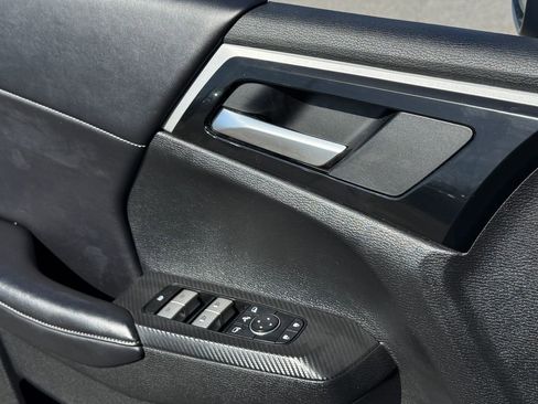 Used 2024 Mitsubishi Outlander SE image 34