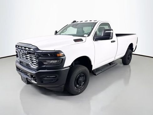 Used 2026 RAM 2500 Tradesman AWD/4WD image 3