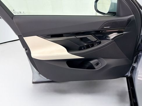 New 2026 BMW 530i w/ M Sport Package image 23