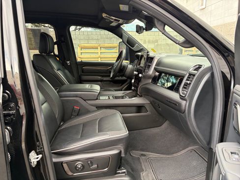 Used 2025 RAM 1500 Limited AWD/4WD image 28
