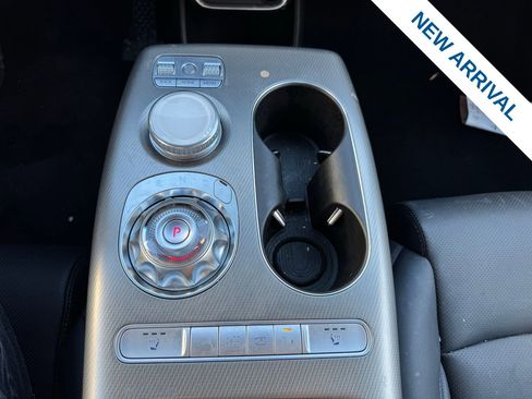 Used 2025 Genesis GV60 Advanced image 26