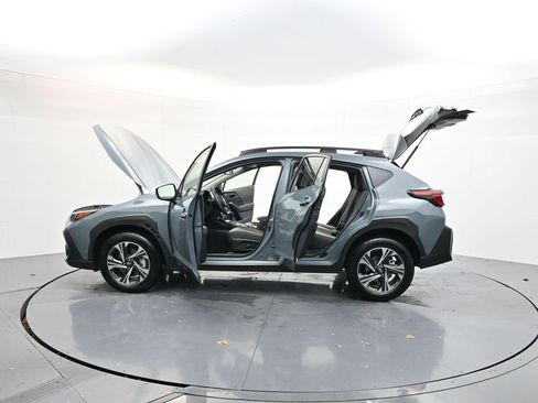 Used 2024 Subaru Crosstrek 2.0i Premium image 36