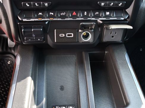 Used 2022 GMC Sierra 1500 SLT w/ SLT Premium Plus Package image 23