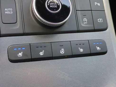 Used 2023 Hyundai Palisade Calligraphy image 24