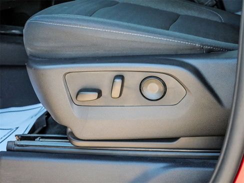 Used 2024 GMC Sierra 2500 SLE w/ SLE Value Package; image 27