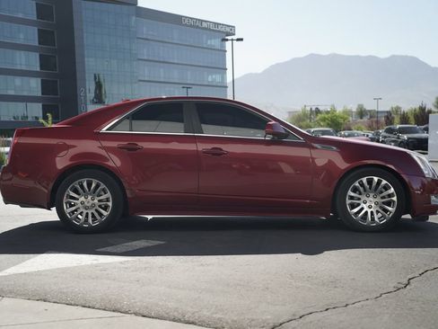 Used 2010 Cadillac CTS Performance w/ Performance Luxury Package AWD/4WD image 6