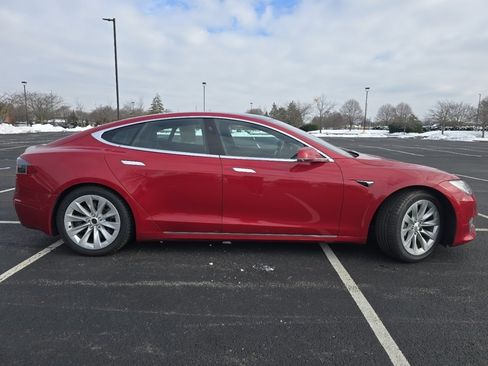 Used 2021 Tesla Model S Long Range Plus image 23