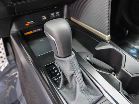 Used 2026 Toyota Camry SE w/ Multimedia Upgrade Package FWD image 20