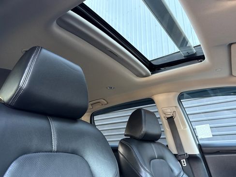 Certified 2026 Honda HR-V EX-L image 17