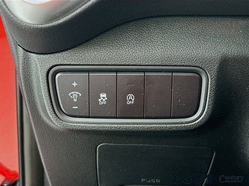Certified 2025 Kia Soul LX FWD image 22