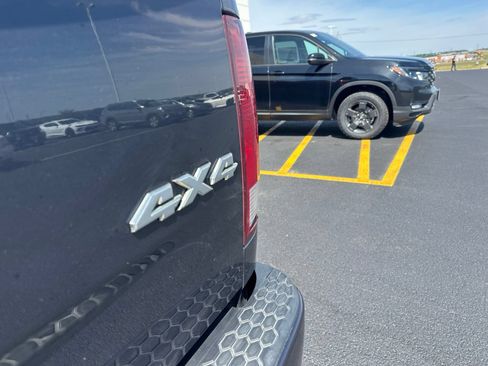 Used 2019 RAM 1500 Express w/ Express Value Package AWD/4WD image 8