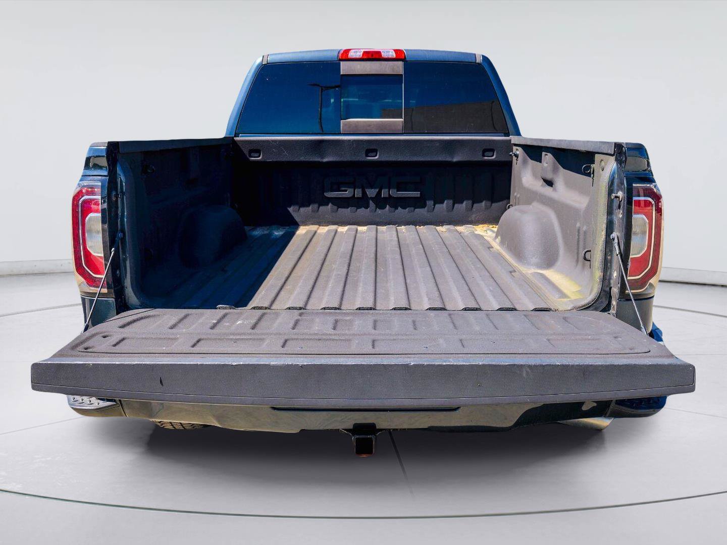 Used 2018 GMC Sierra 1500 SLT AWD/4WD image 12