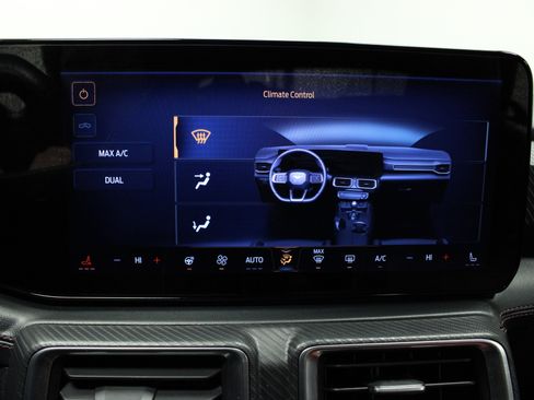 Used 2024 Ford Mustang GT Premium image 38