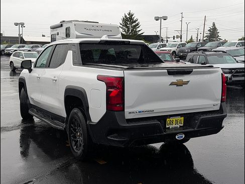 Used 2024 Chevrolet Silverado EV W/T AWD/4WD image 9