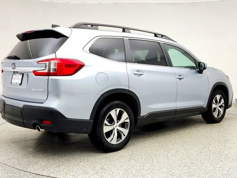 Used 2024 Subaru Ascent Premium w/ Convenience Package image 5