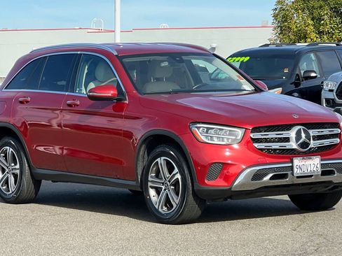 Used 2021 Mercedes-Benz GLC 300 4MATIC image 5