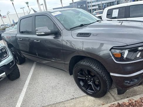 Used 2020 RAM 1500 Big Horn AWD/4WD image 1