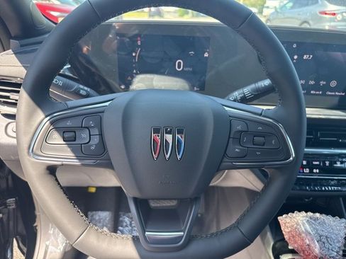 New 2025 Buick Envista Avenir image 14
