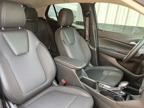 Used 2025 Buick Encore GX Preferred image 35