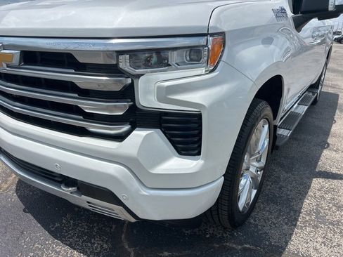 Used 2024 Chevrolet Silverado 1500 High Country w/ High Country Premium Package image 8