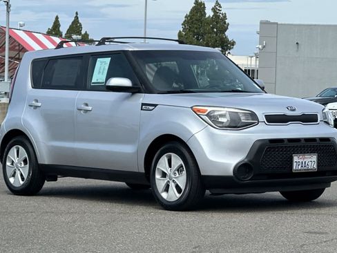 Used 2015 Kia Soul FWD image 5