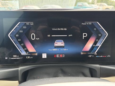 Certified 2025 BMW 330i Sedan w/ Convenience Package RWD image 33