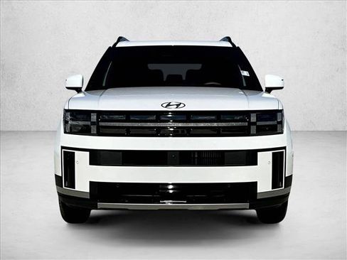 Used 2025 Hyundai Santa Fe Limited image 3