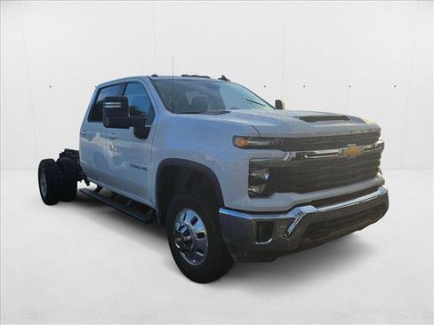 New 2025 Chevrolet Silverado 3500 LT w/ Convenience Package image 6