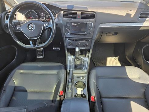 Used 2017 Volkswagen Golf Alltrack SE image 12