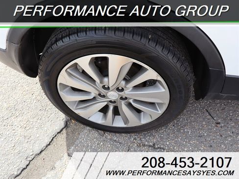 Used 2019 Buick Encore Preferred image 9