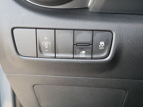 Used 2023 Hyundai Kona SE w/ Cargo Package FWD image 26
