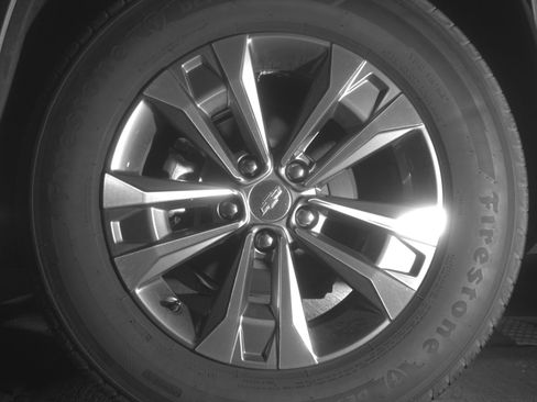 Used 2025 Chevrolet Equinox LT FWD image 14