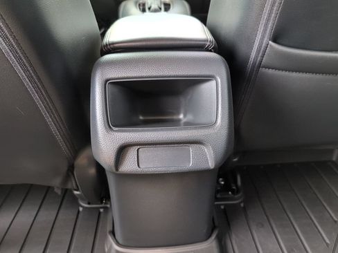 Used 2025 Honda HR-V EX-L image 31