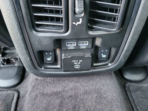 Used 2017 Jeep Grand Cherokee Limited image 10
