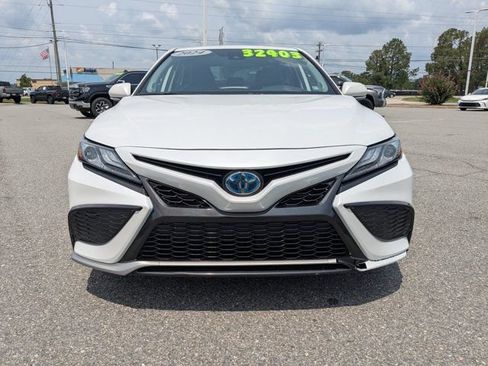 Used 2024 Toyota Camry XSE w/ Navigation Package FWD image 9