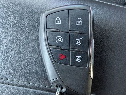 Used 2021 Chevrolet Tahoe Z71 w/ Z71 Signature Package image 29