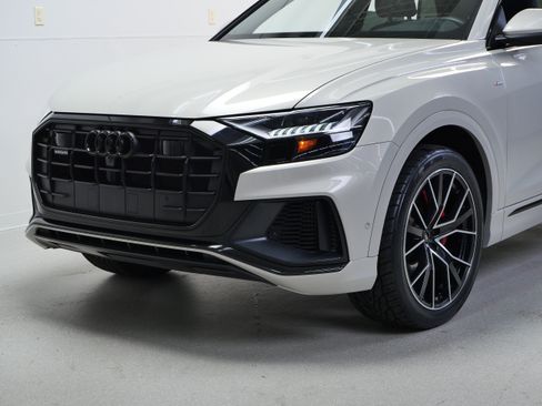 Used 2023 Audi Q8 Premium Plus w/ Premium Plus Package AWD/4WD image 15